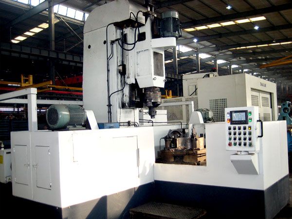 減(jian)殼三麵(mian)鏜車機牀(chuang)